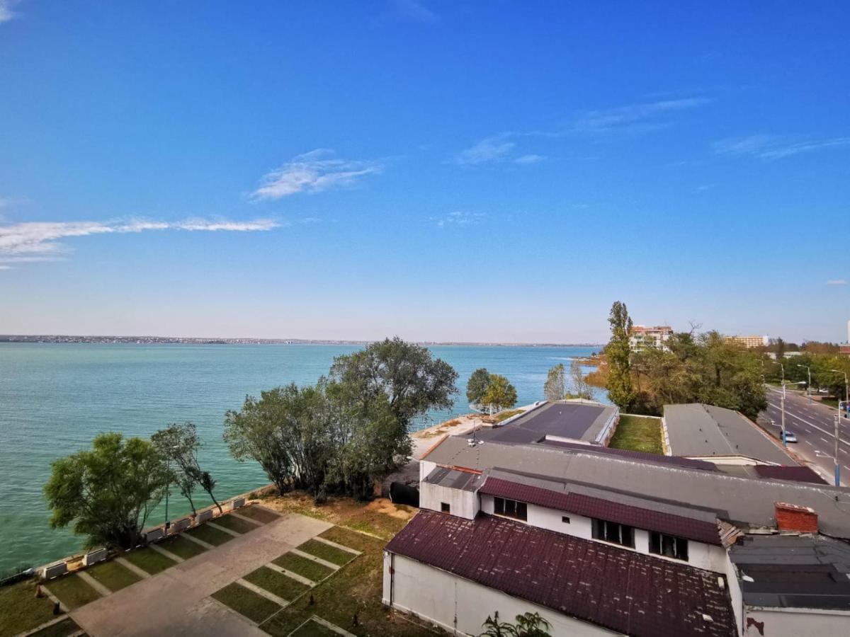 Paradis Apartments - By The Lake Mamaia Exterior foto